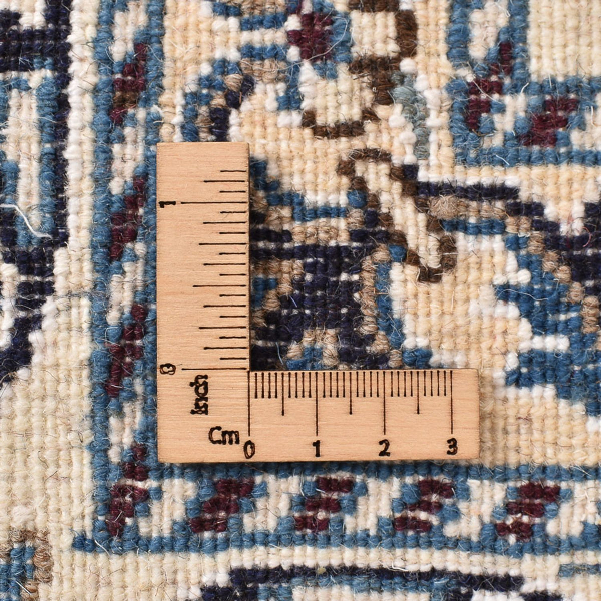 Perzisch tapijt - Nain - 237 x 163 cm - licht beige