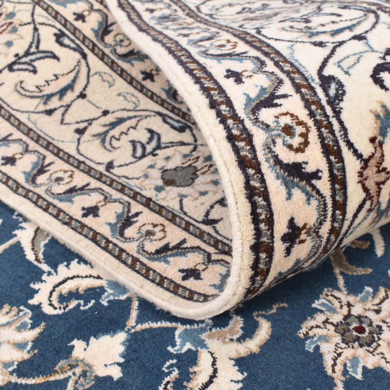 Perzisch tapijt - Nain - 233 x 168 cm - lichtblauw