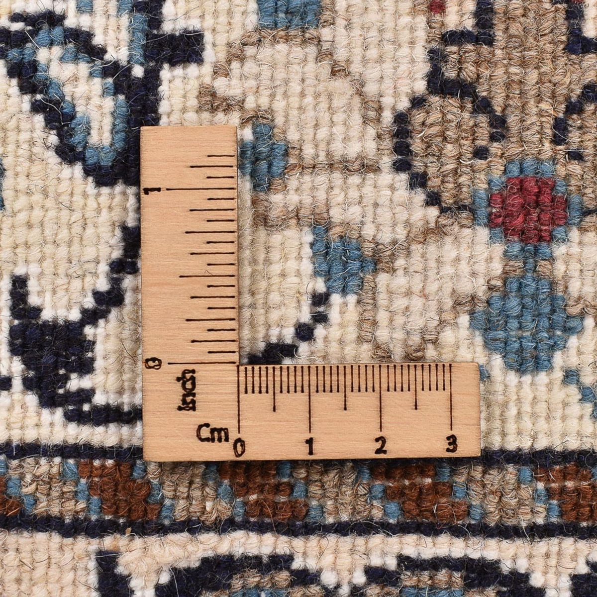 Perzisch tapijt - Nain - 241 x 170 cm - licht beige