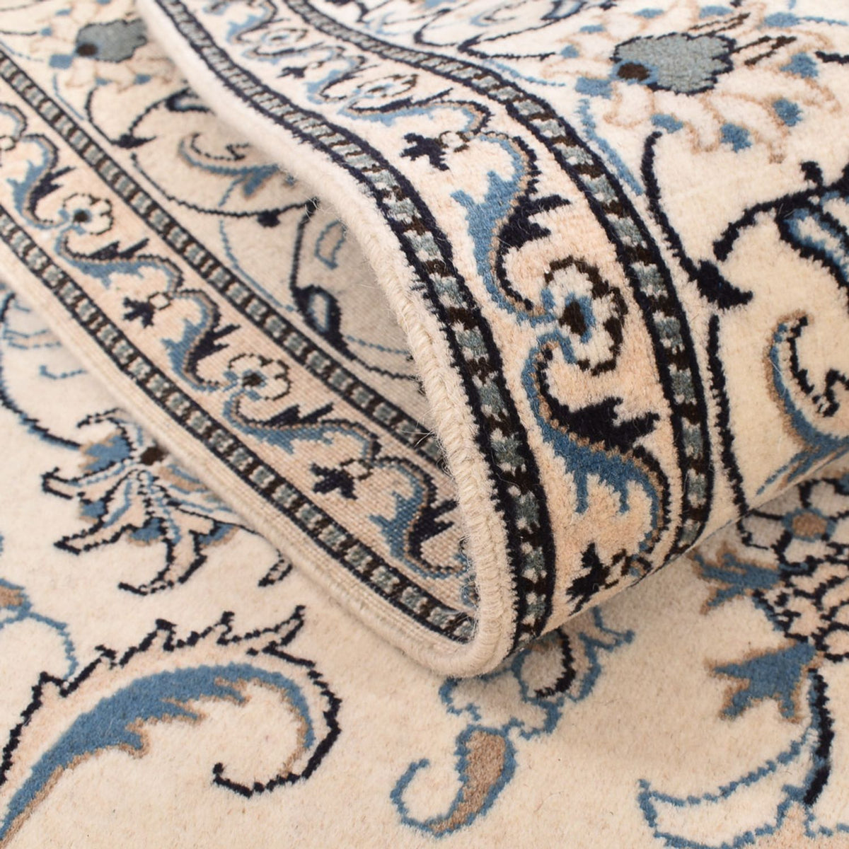 Perzisch tapijt - Nain - 240 x 168 cm - licht beige