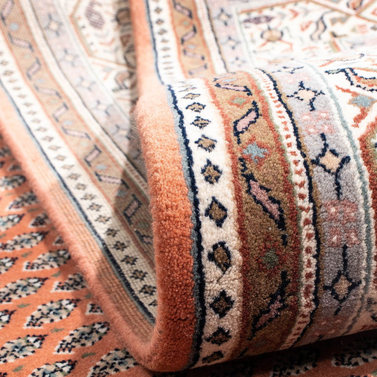 Perzisch tapijt - Tabriz - 243 x 171 cm - licht rood