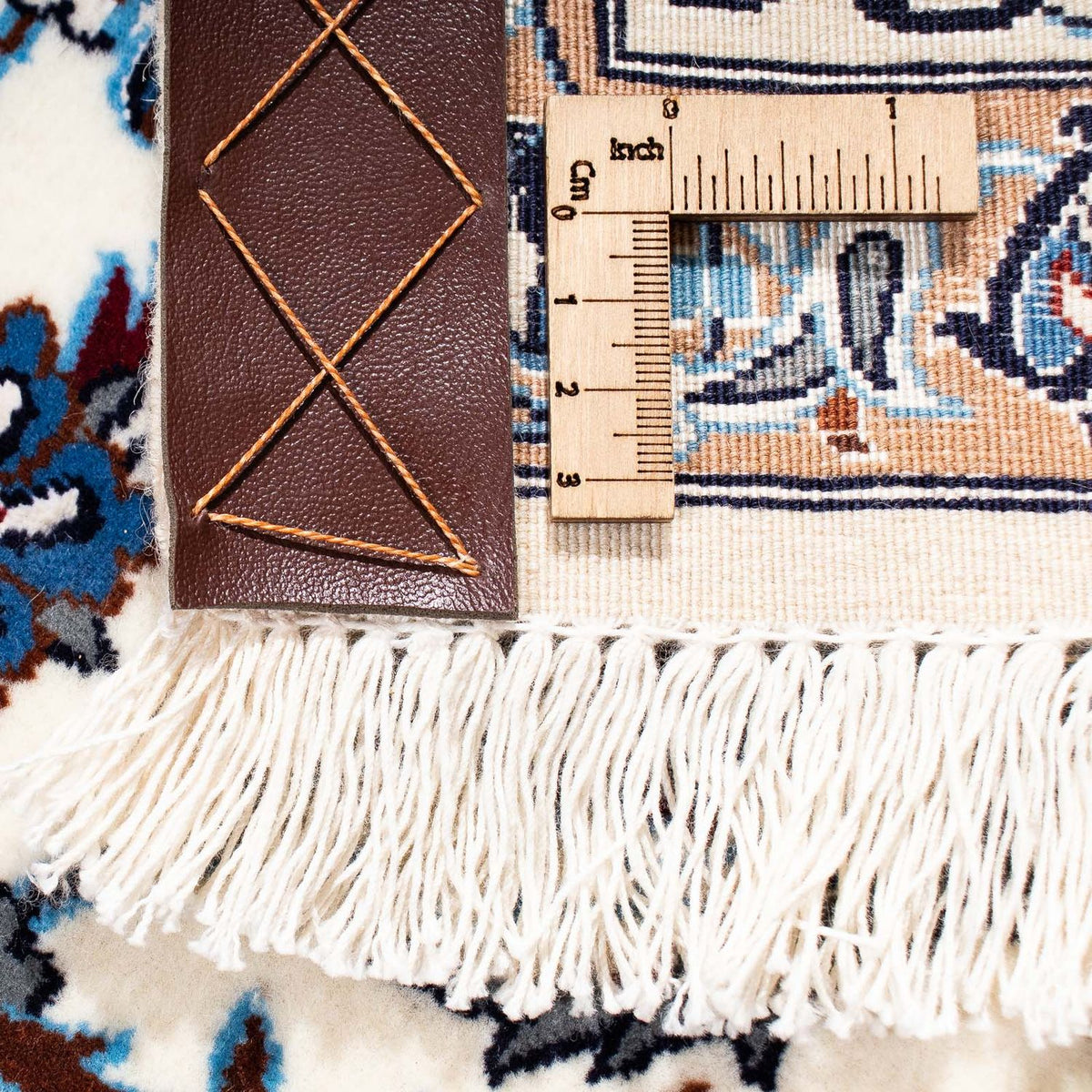 Perzisch tapijt - Nain - Premium - 215 x 128 cm - beige