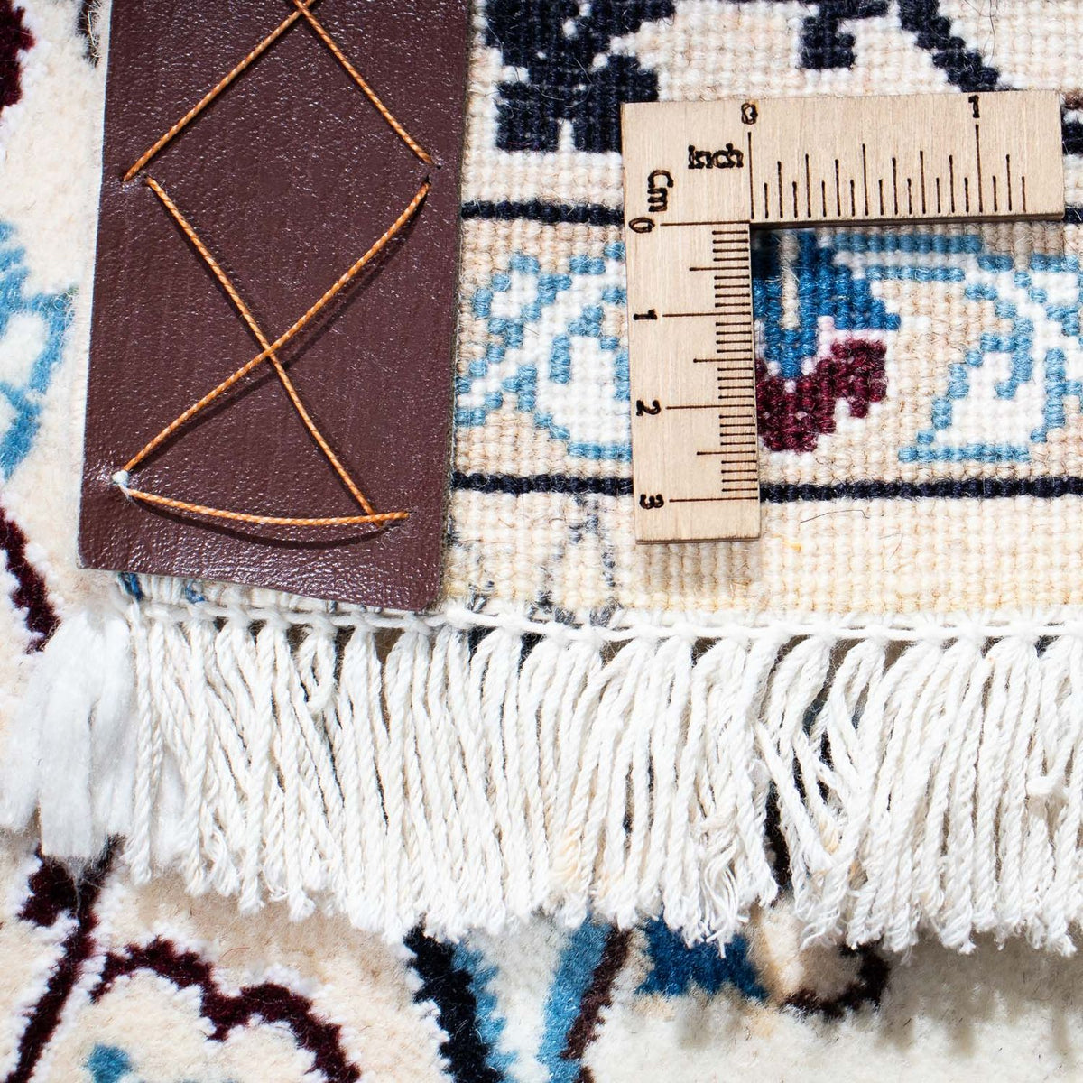 Perzisch tapijt - Nain - Koninklijk - 176 x 113 cm - beige