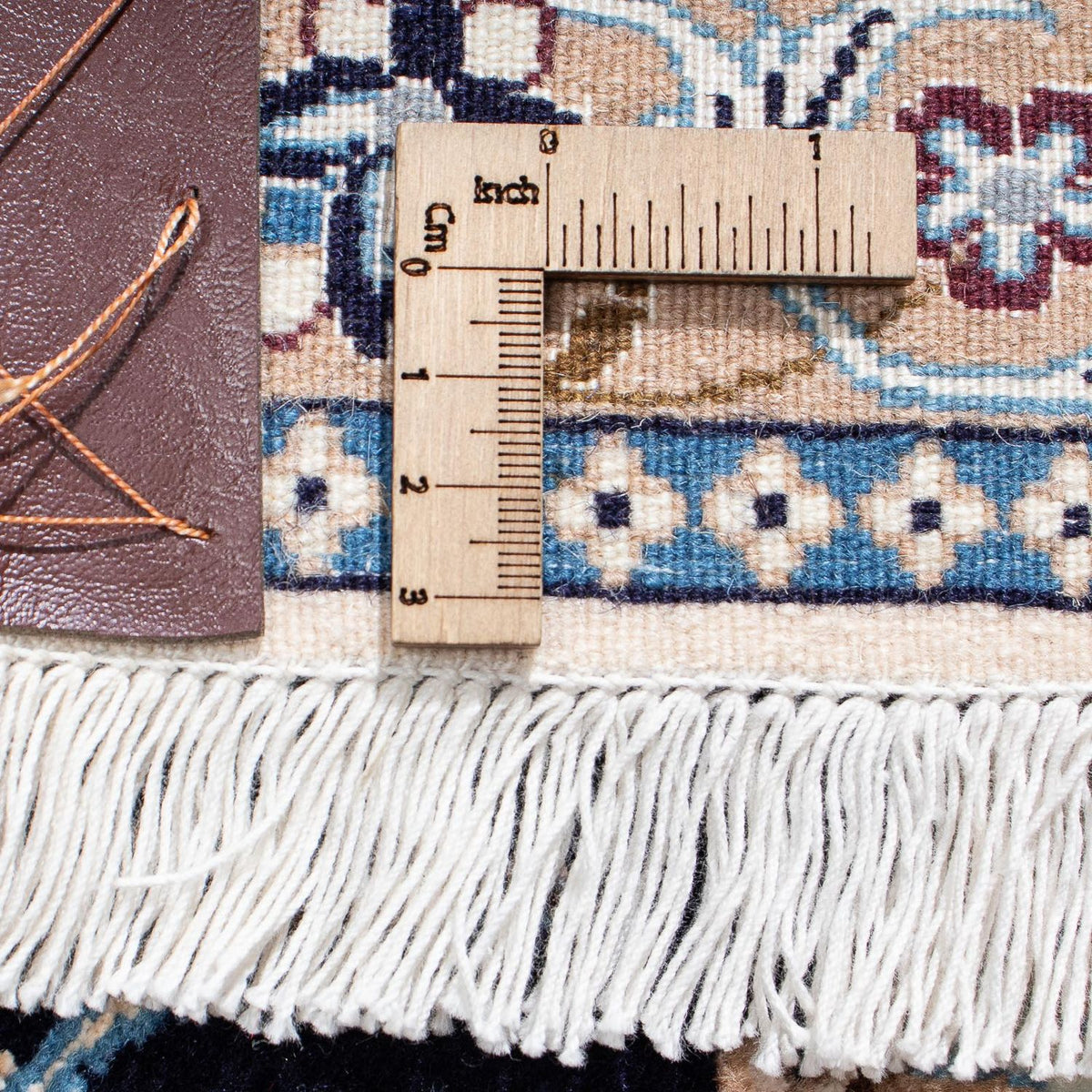 Perzisch tapijt - Nain - Premium - 296 x 198 cm - beige