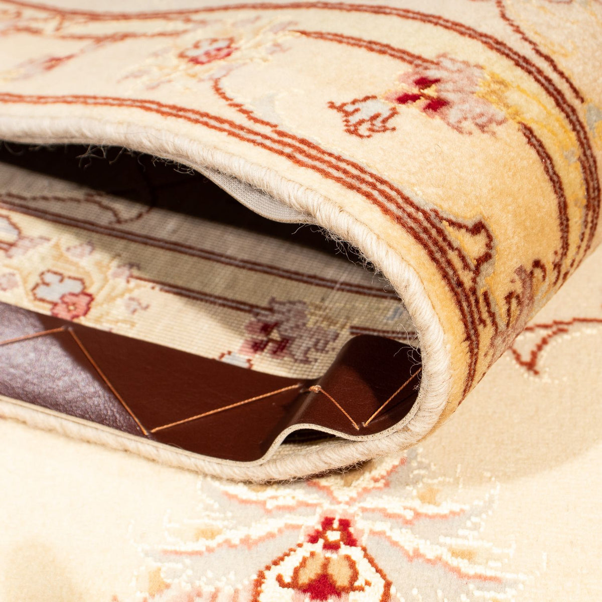 Perzisch tapijt - Tabriz - Royal - 256 x 200 cm - beige