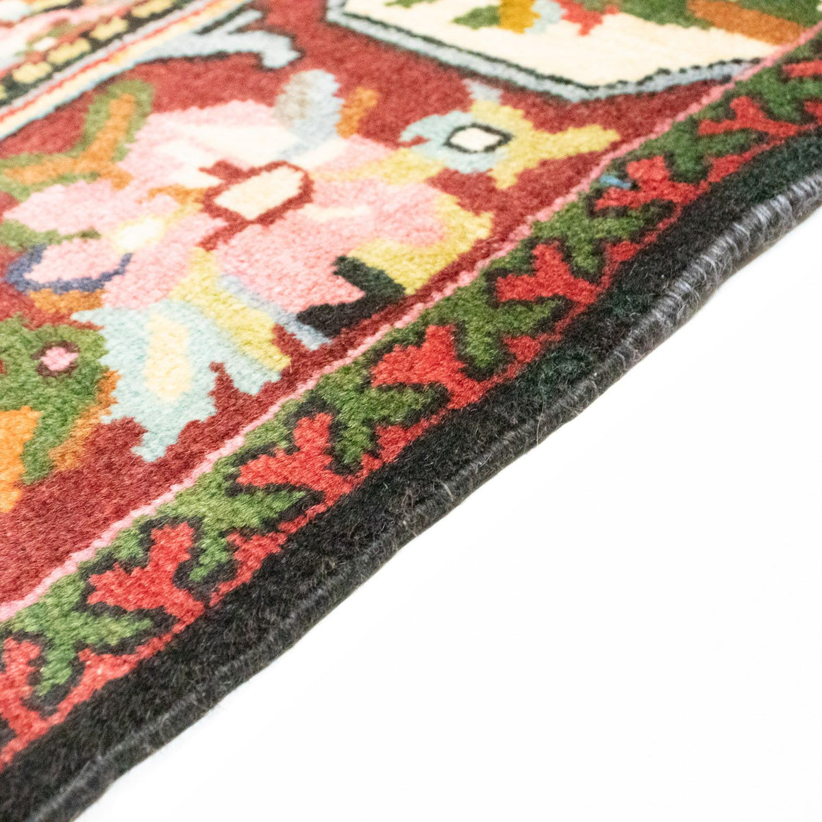 Bakhtiari Tapijt 136x197cm - Perzisch tapijt