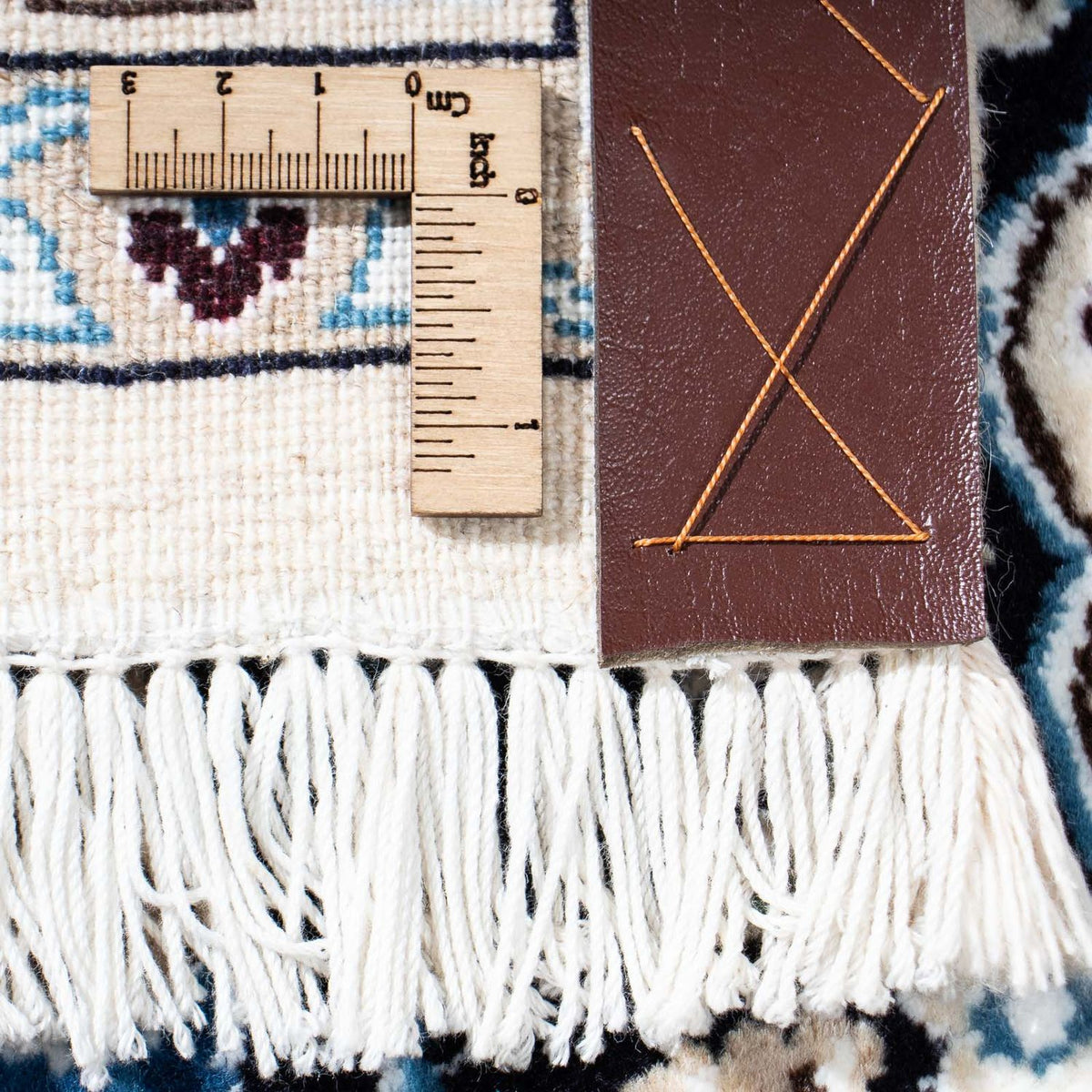 Perzisch tapijt - Nain - Koninklijk - 177 x 110 cm - beige