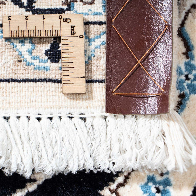 Perzisch tapijt - Nain - Koninklijk - 178 x 114 cm - beige