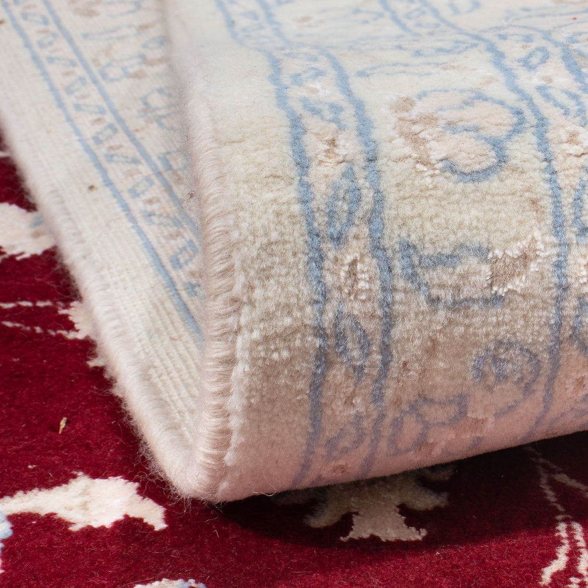 Perzisch tapijt - Nain - 291 x 200 cm - donkerrood