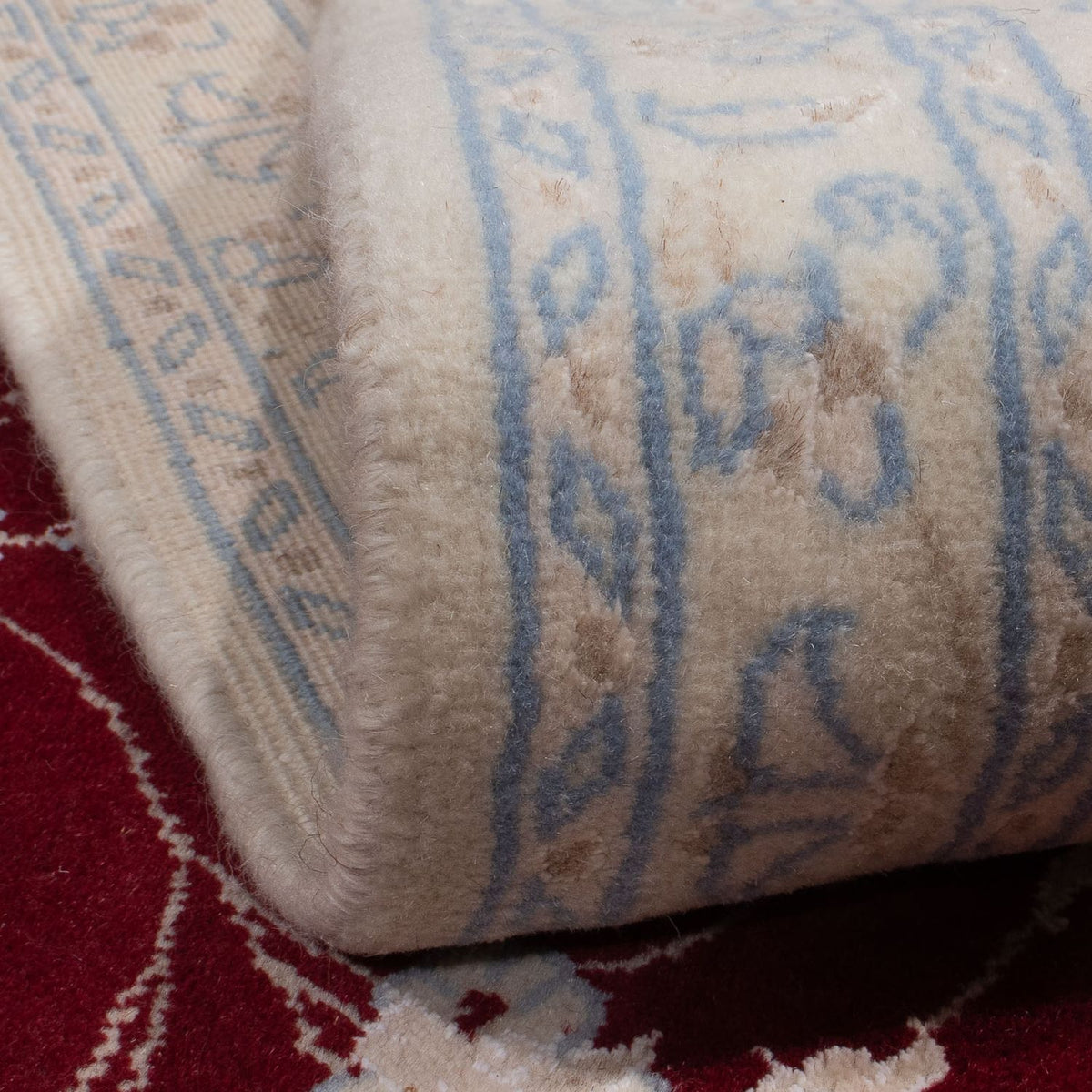 Perzisch tapijt - Nain - 308 x 200 cm - donkerrood