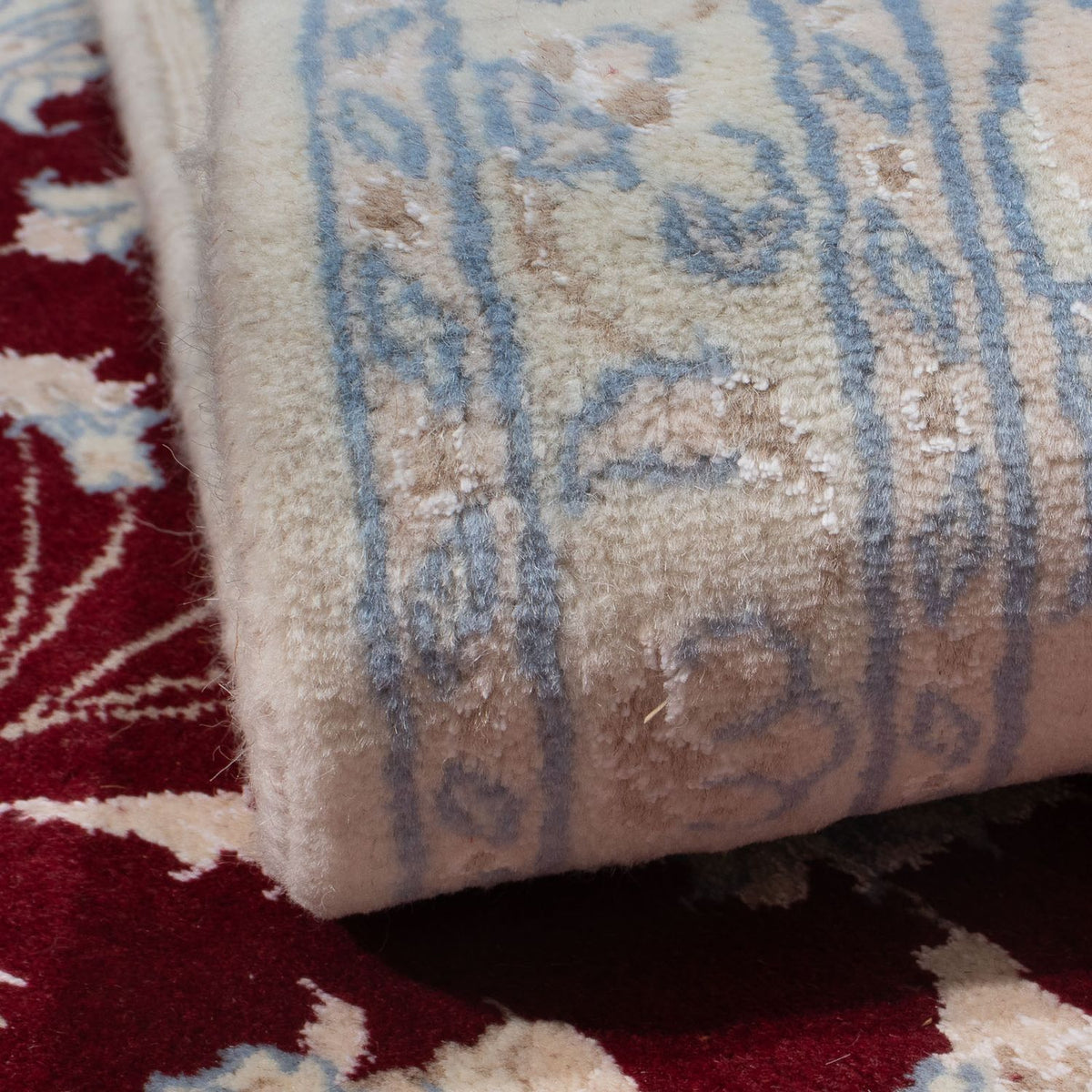 Perzisch tapijt - Nain - 294 x 202 cm - donkerrood