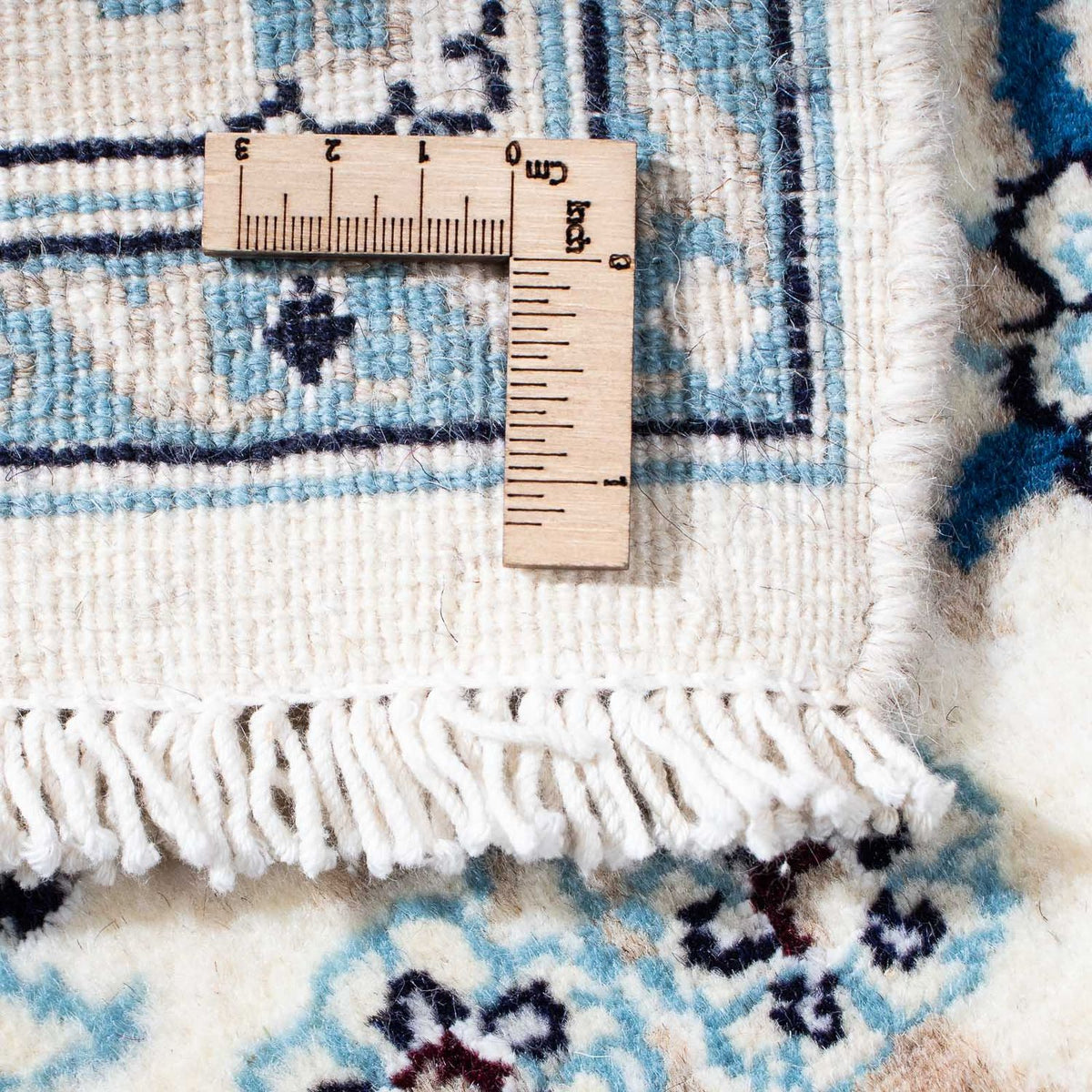 Perzisch tapijt - Nain - 198 x 124 cm - beige