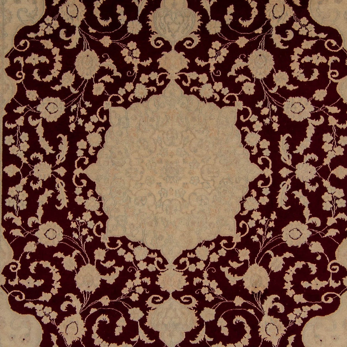 Perzisch tapijt - Nain - 328 x 249 cm - donkerrood