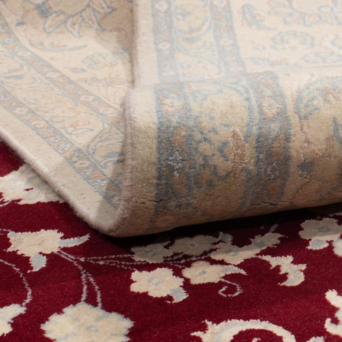 Perzisch tapijt - Nain - 341 x 248 cm - donkerrood