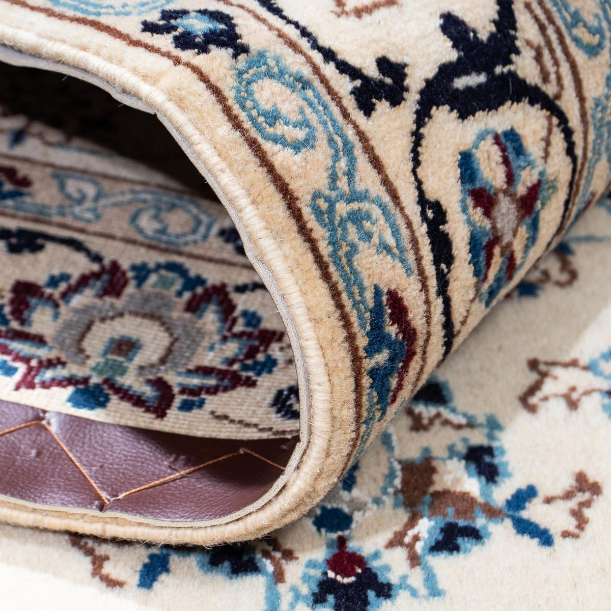 Perzisch tapijt - Nain - Koninklijk - 175 x 113 cm - beige