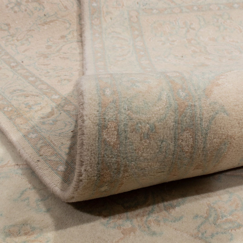 Perzisch tapijt - Nain - 338 x 252 cm - lichtbruin