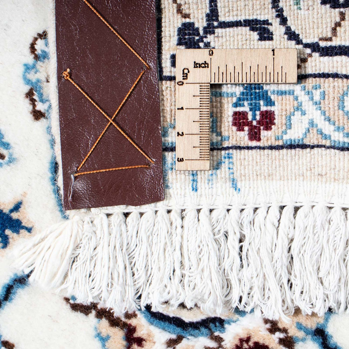 Perzisch tapijt - Nain - Koninklijk - 168 x 111 cm - beige