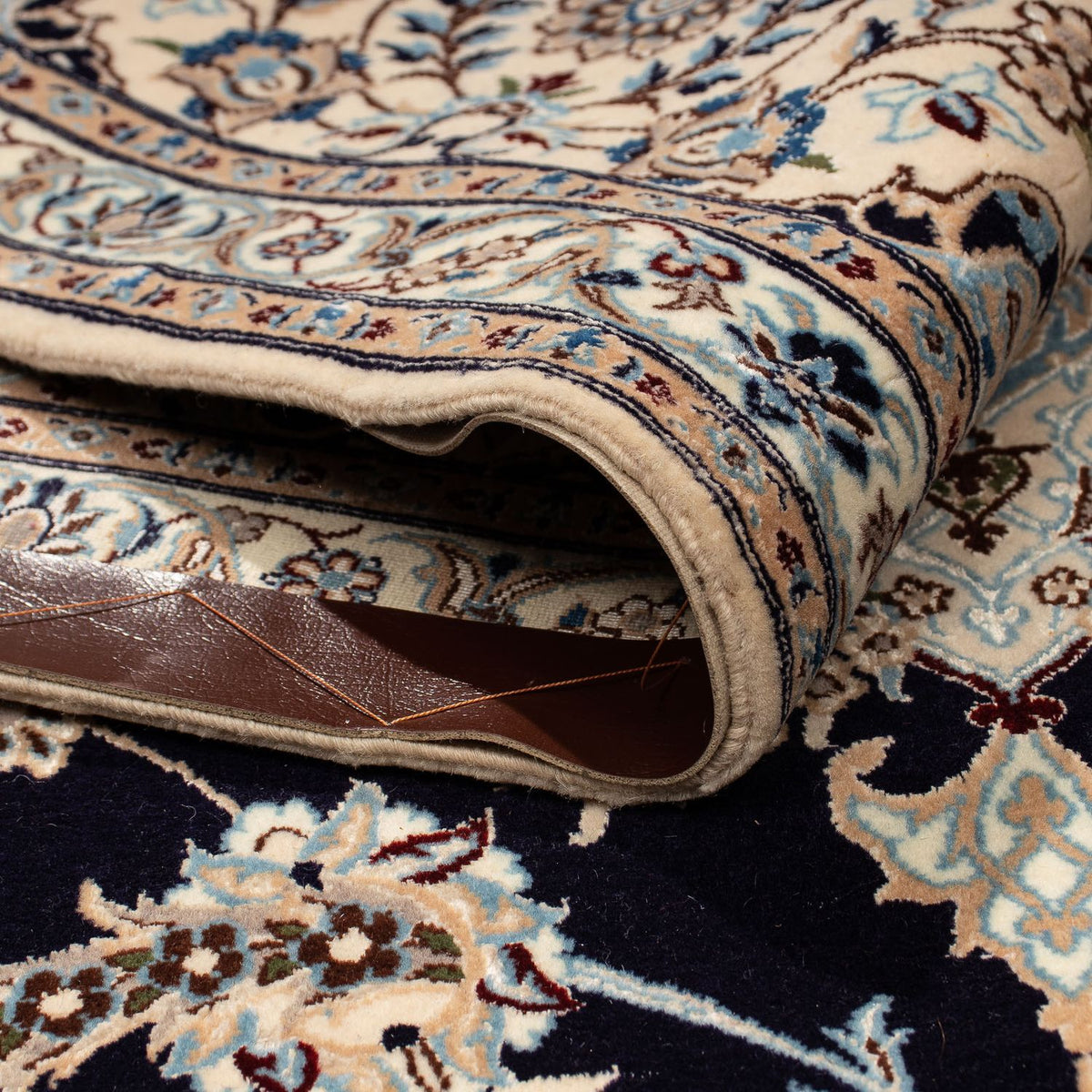 Perzisch tapijt - Nain - Premium - 330 x 209 cm - beige