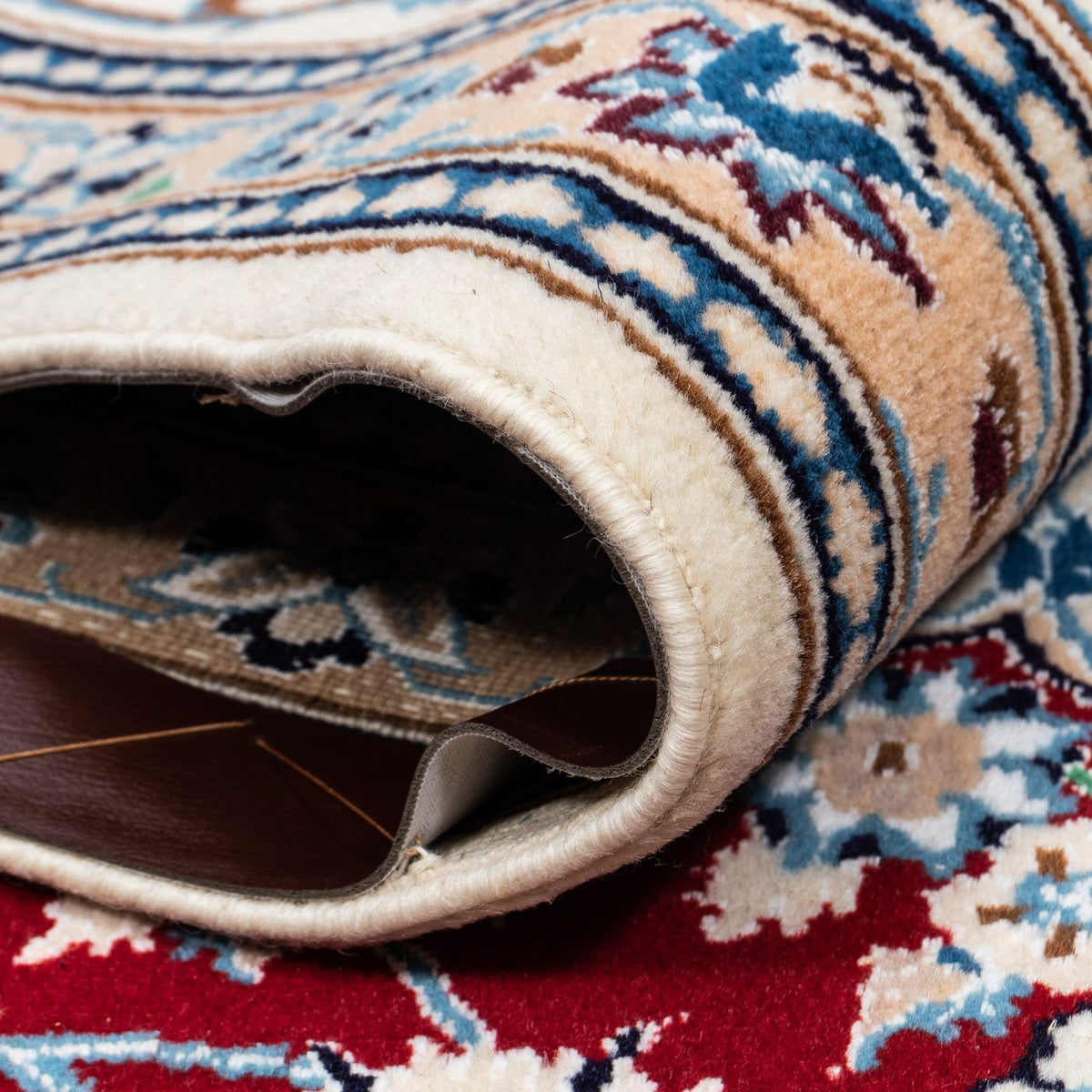 Perzisch tapijt - Nain - Koninklijk - 337 x 240 cm - donkerrood