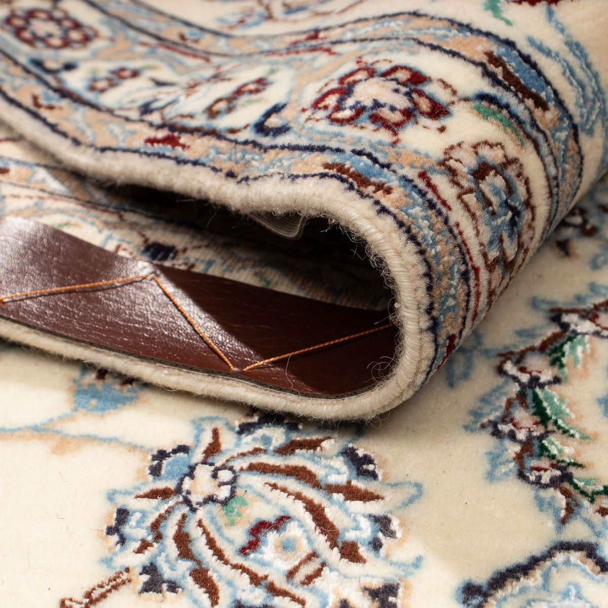 Perzisch tapijt - Nain - Premium - 284 x 194 cm - beige