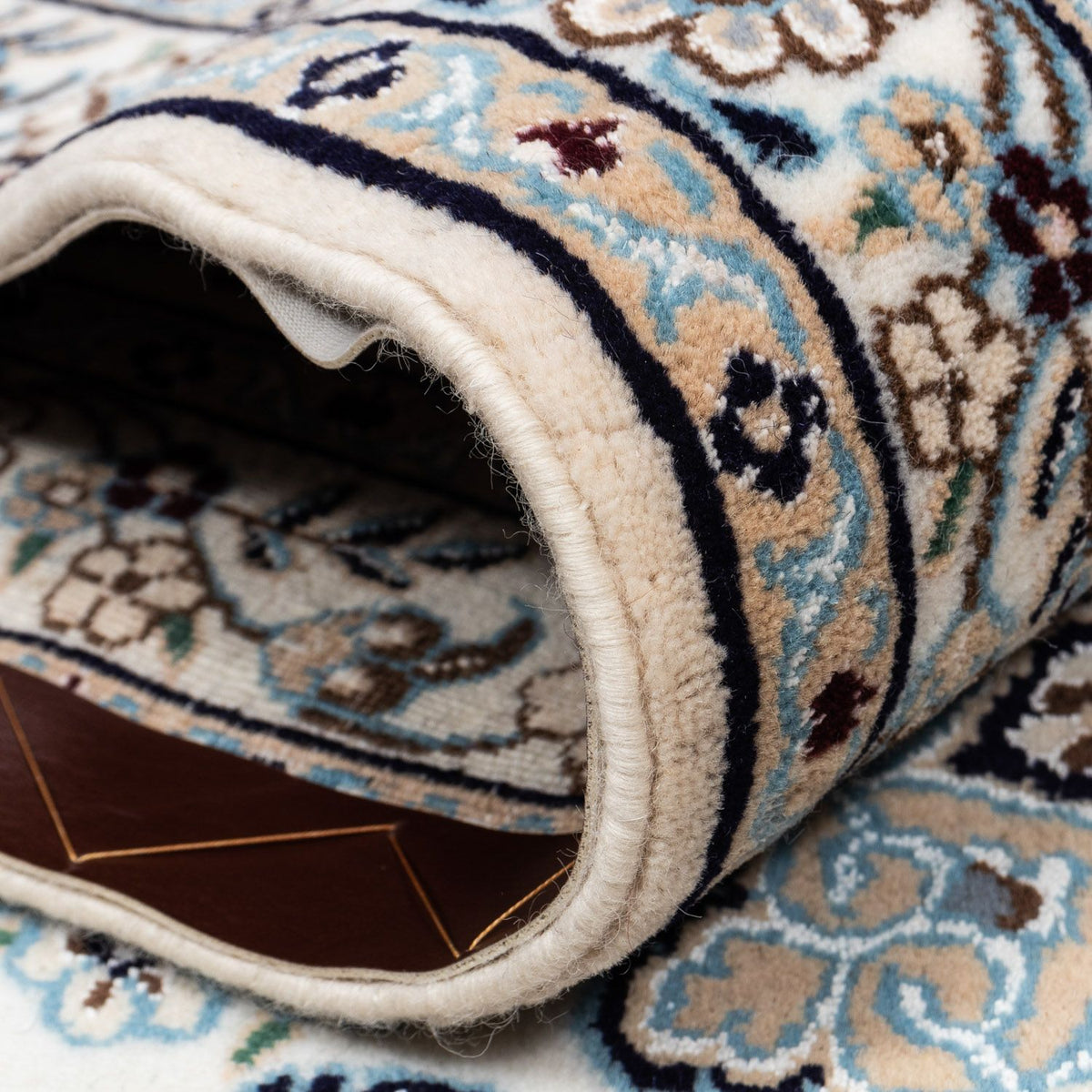 Perzisch tapijt - Nain - Koninklijk - 359 x 251 cm - beige