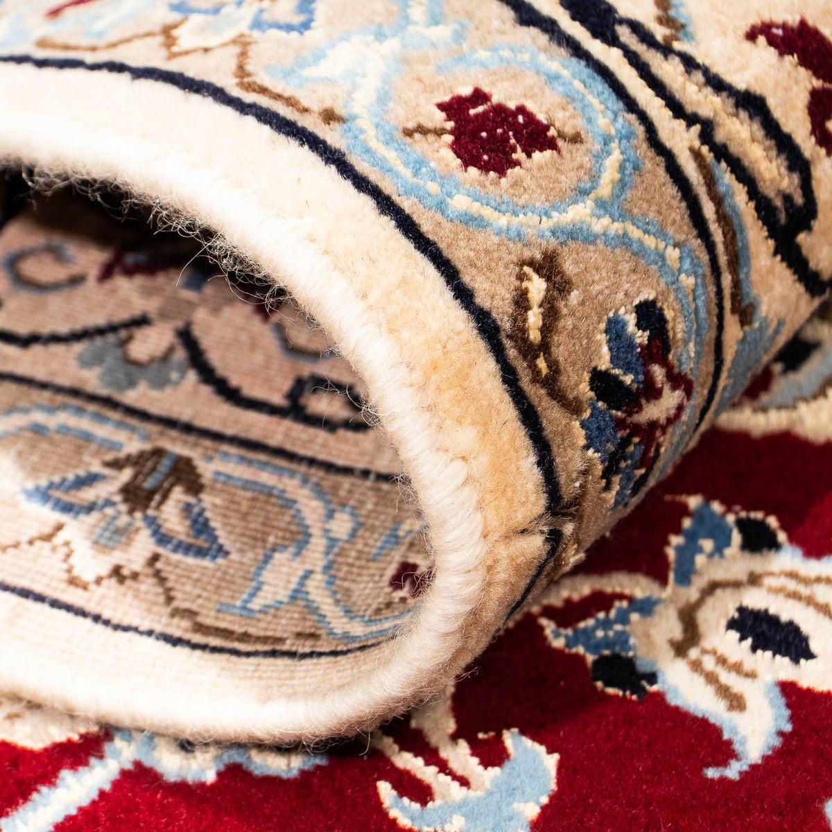 Perzisch tapijt - Nain - Koninklijk - 242 x 155 cm - donkerrood