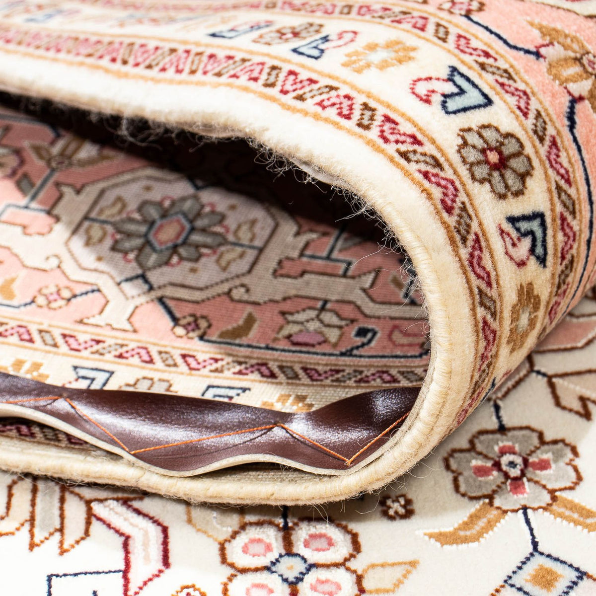 Perzisch tapijt - Tabriz - Royal - 201 x 150 cm - beige