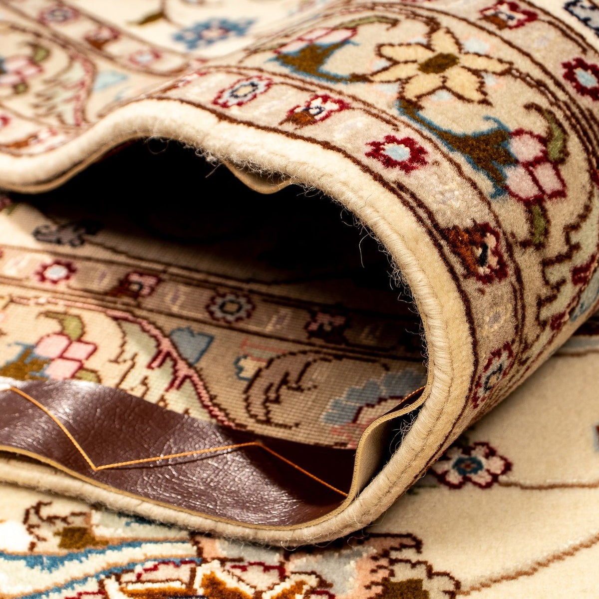 Perzisch tapijt - Tabriz - Royal - 357 x 247 cm - beige