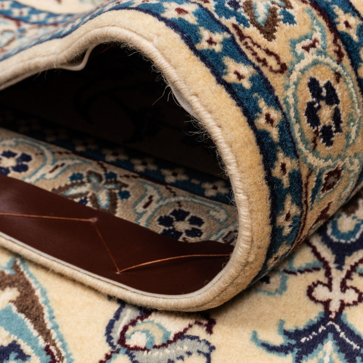 Perzisch tapijt - Nain - Koninklijk - 363 x 245 cm - beige