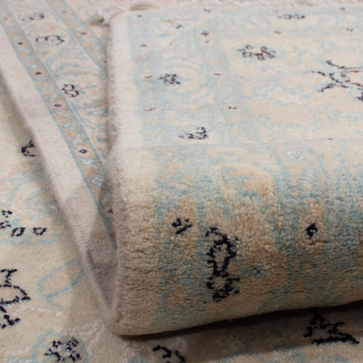 Perzisch tapijt - Nain - 350 x 248 cm - lichtbruin