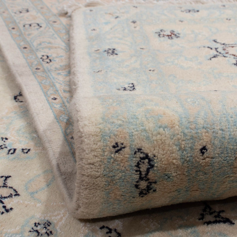 Perzisch tapijt - Nain - 350 x 248 cm - lichtbruin