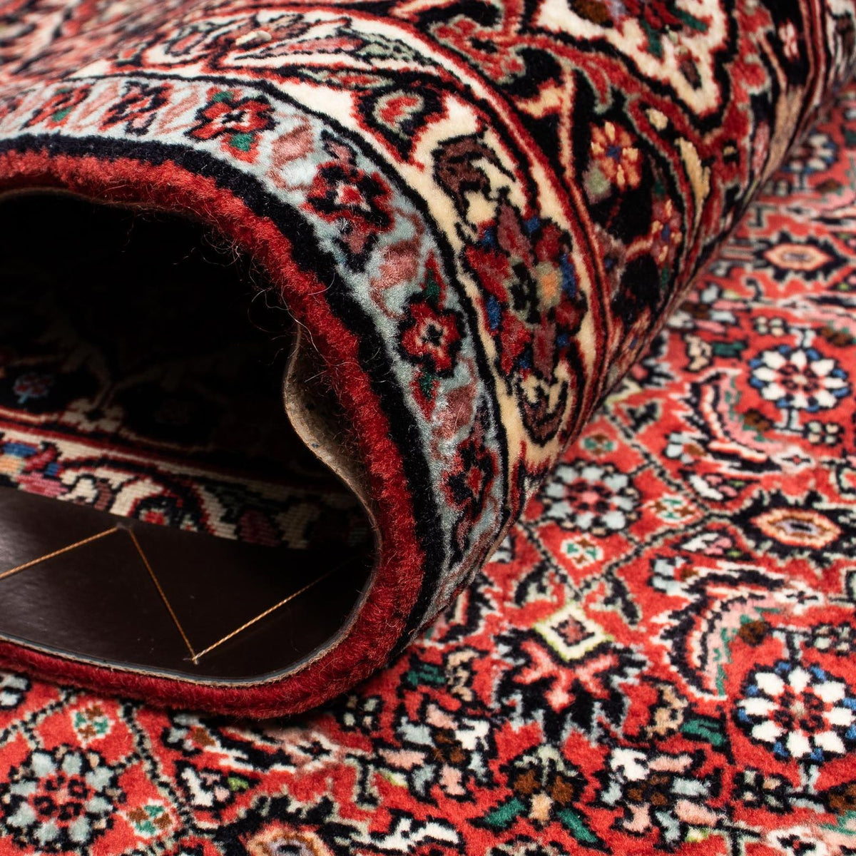 Perzisch tapijt - Bijar - 242 x 202 cm - donkerrood