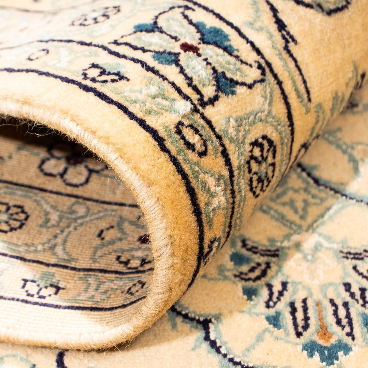 Perzisch tapijt - Nain - Koninklijk - 238 x 167 cm - beige