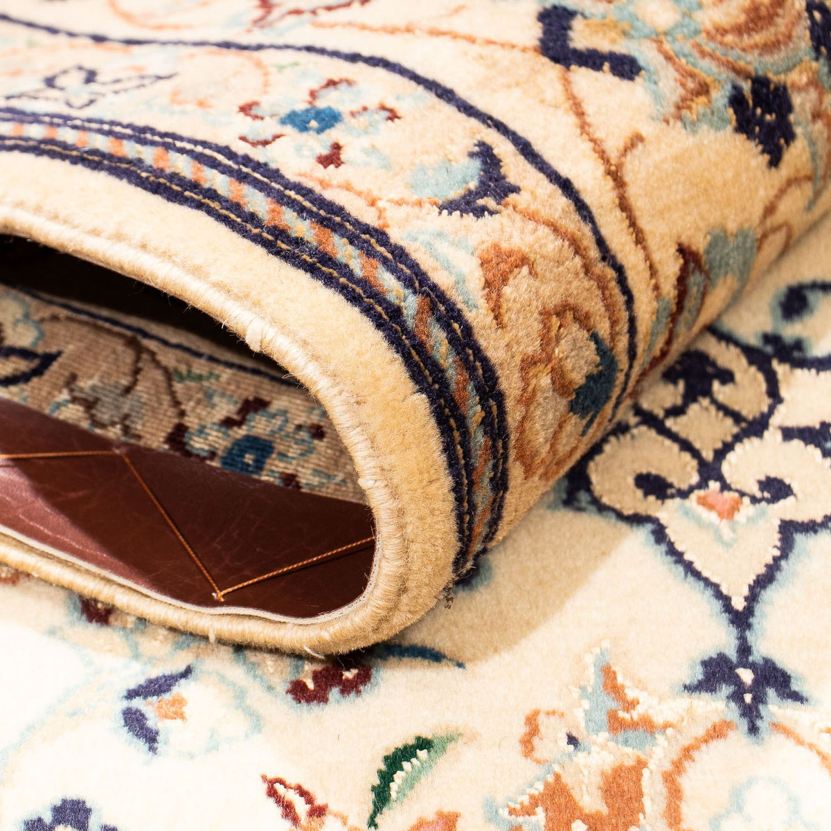 Perzisch tapijt - Nain - Koninklijk - 248 x 165 cm - beige