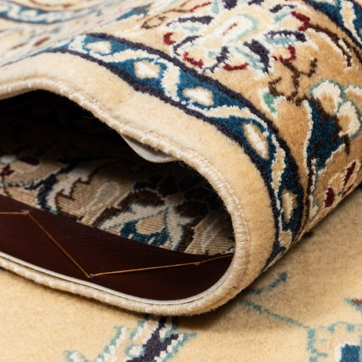 Perzisch tapijt - Nain - 348 x 248 cm - beige