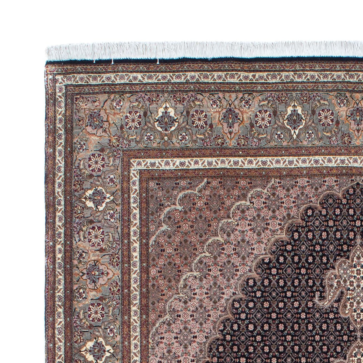 Tabriz Tapijt 209x152cm - Perzisch tapijt