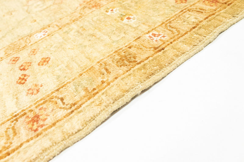 Ziegler tapijt - 166 x 120 cm - lichtgroen