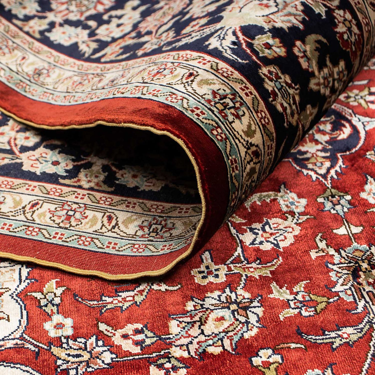 Zijden tapijt - China zijde - 198 x 137 cm - donkerrood