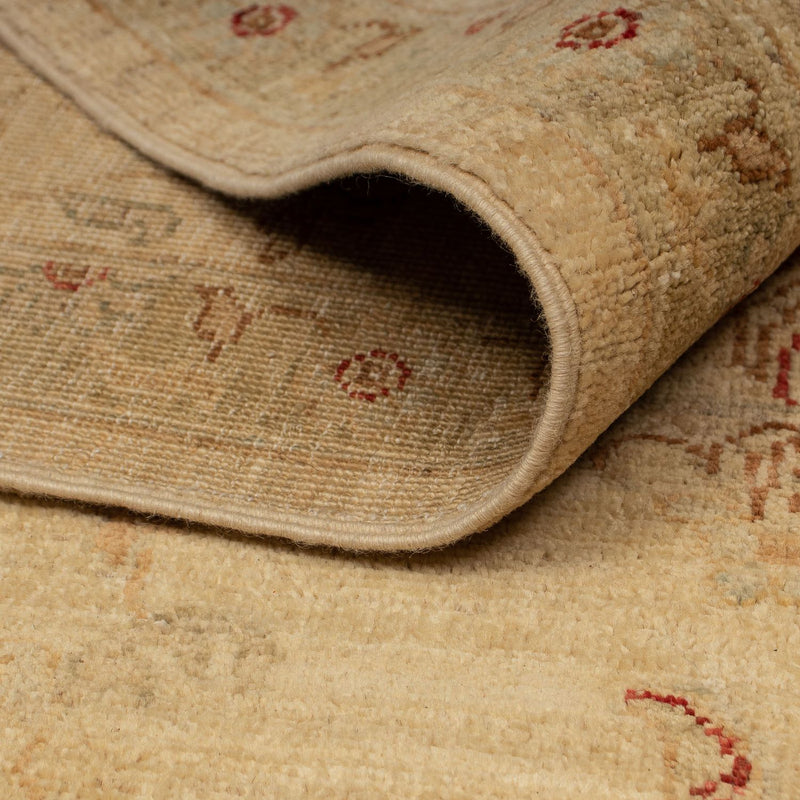 Ziegler tapijt - 315 x 246 cm - lichtbruin