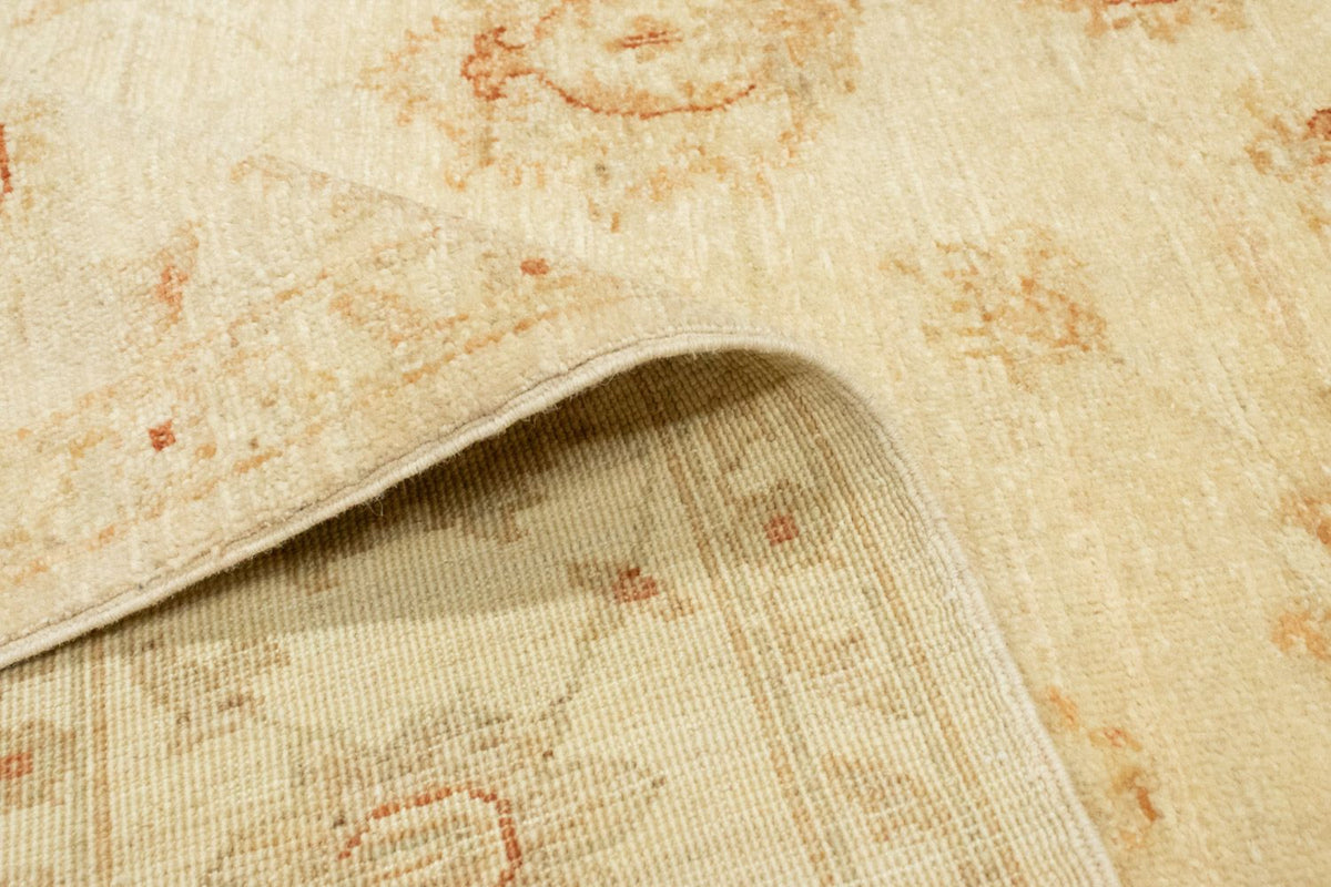 Ziegler tapijt - 225 x 163 cm - beige