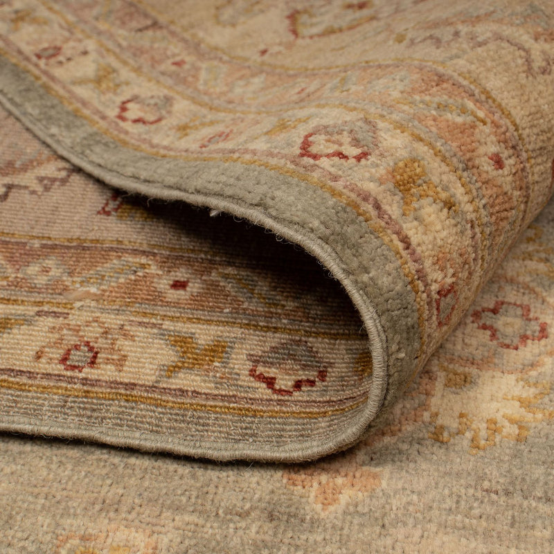 Ziegler tapijt - 307 x 247 cm - lichtbruin