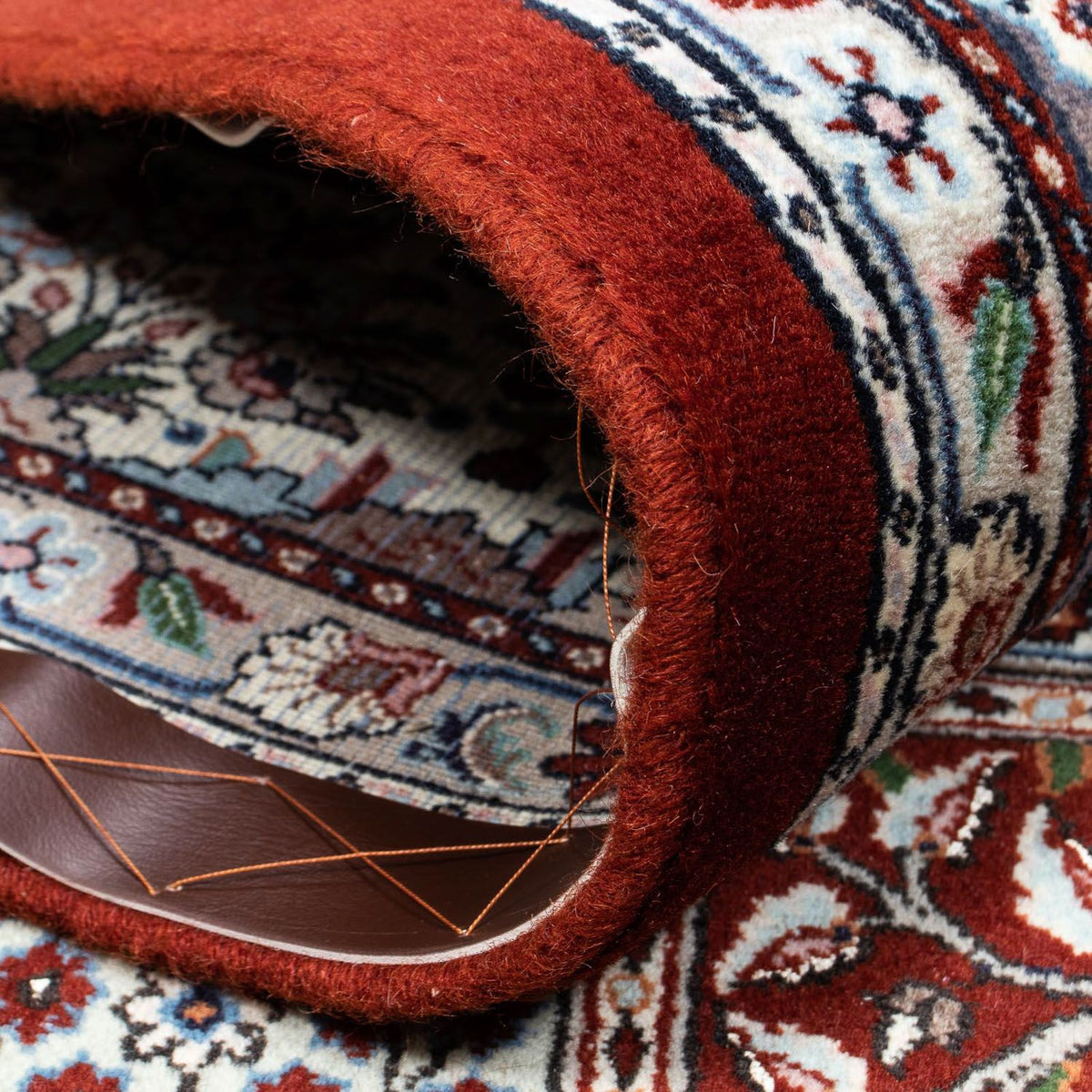 Perzisch tapijt - Klassiek - 241 x 159 cm - veelkleurig