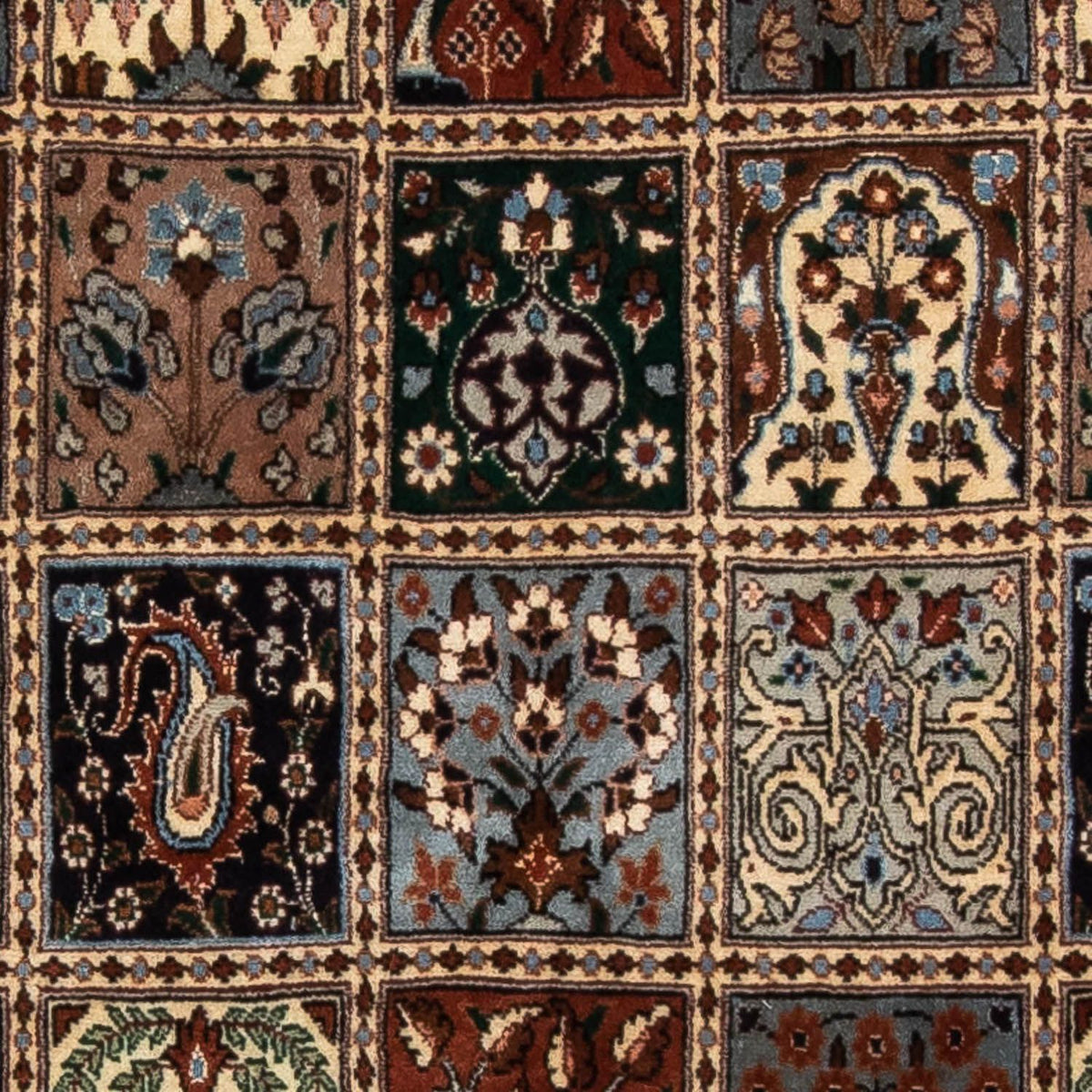 Perzisch tapijt - Klassiek - 239 x 176 cm - veelkleurig