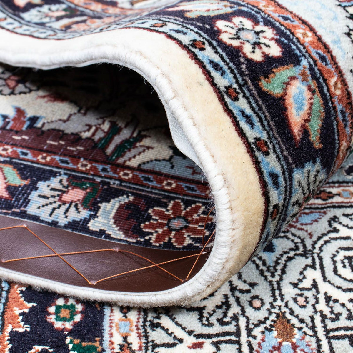 Perzisch tapijt - Klassiek - 239 x 176 cm - veelkleurig