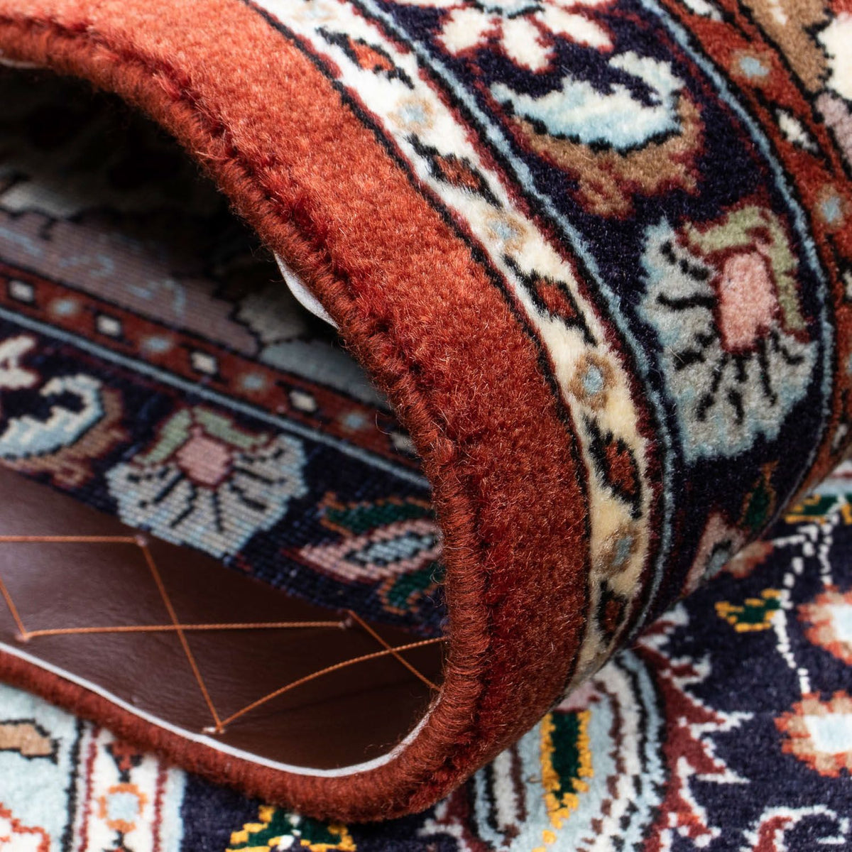 Perzisch tapijt - Klassiek - 234 x 179 cm - veelkleurig