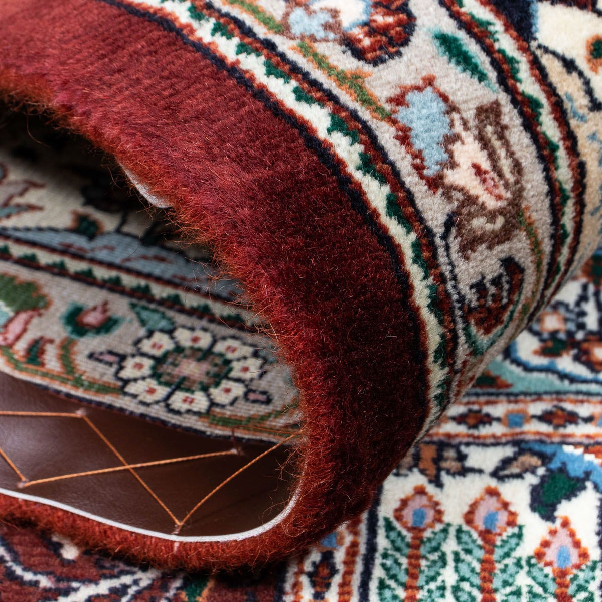 Perzisch tapijt - Klassiek - 236 x 177 cm - veelkleurig