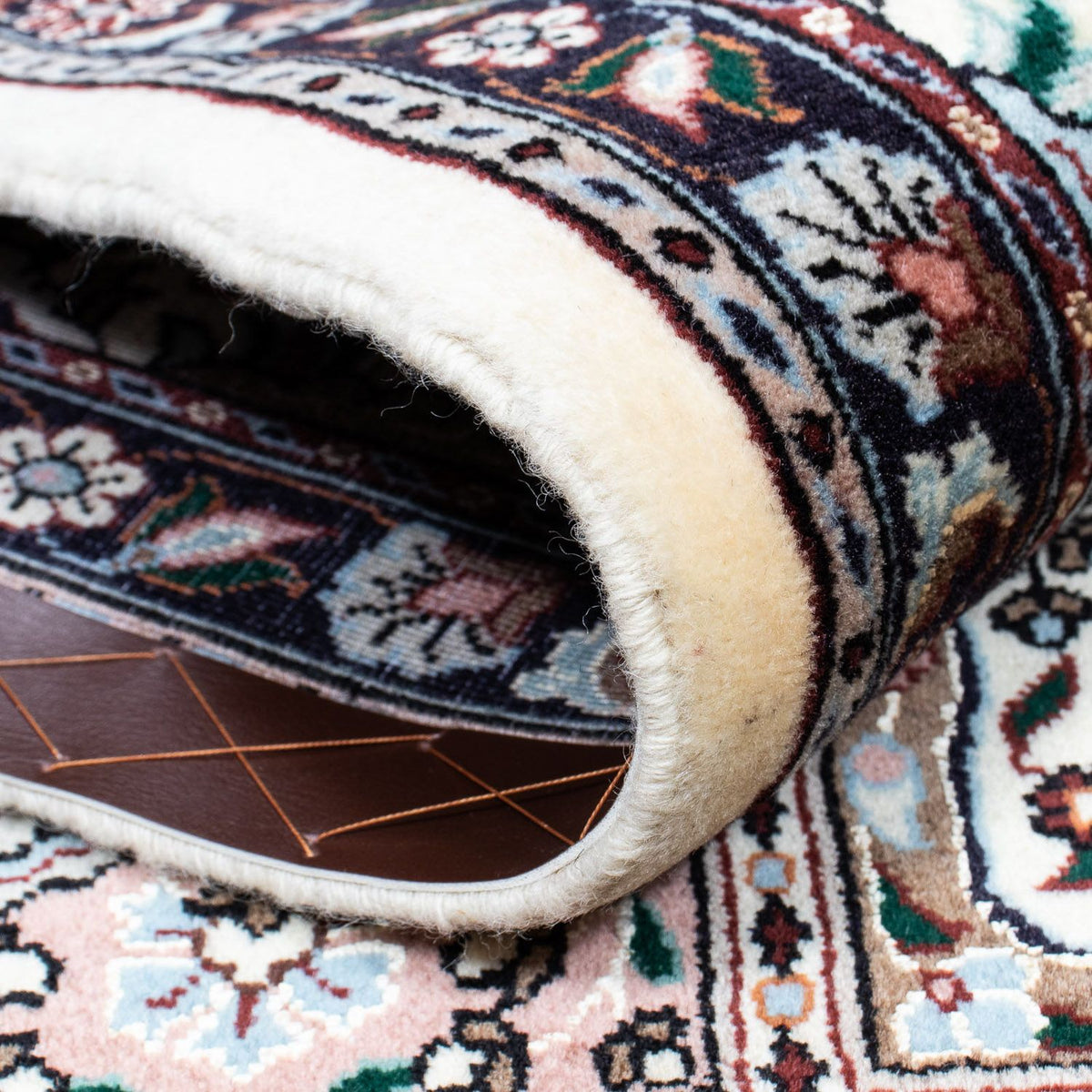 Perzisch tapijt - Klassiek - 235 x 184 cm - veelkleurig