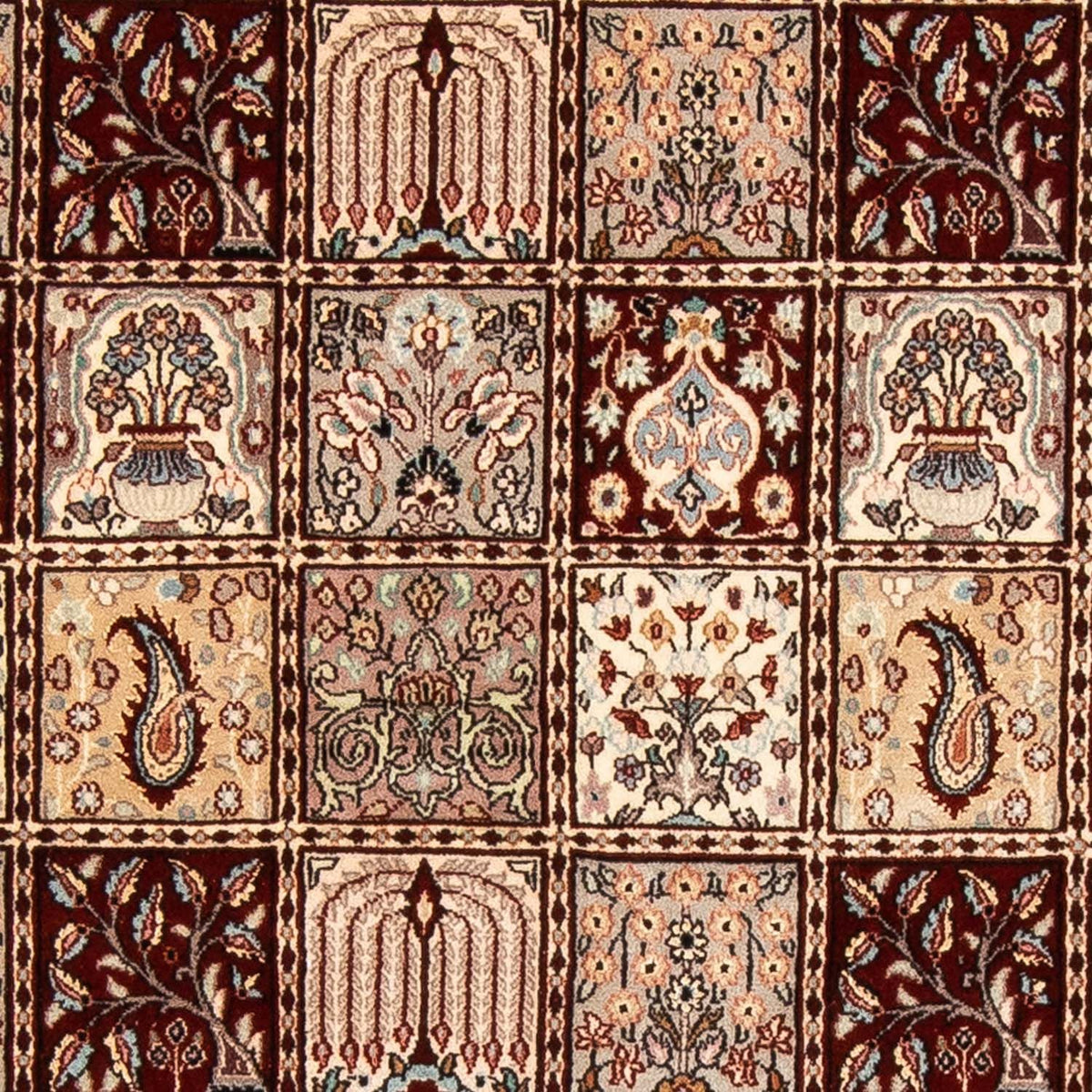 Perzisch tapijt - Klassiek - 236 x 188 cm - veelkleurig