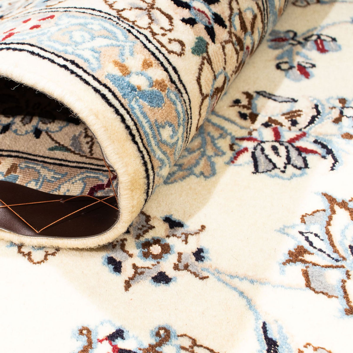 Perzisch tapijt - Nain - Koninklijk - 232 x 156 cm - beige