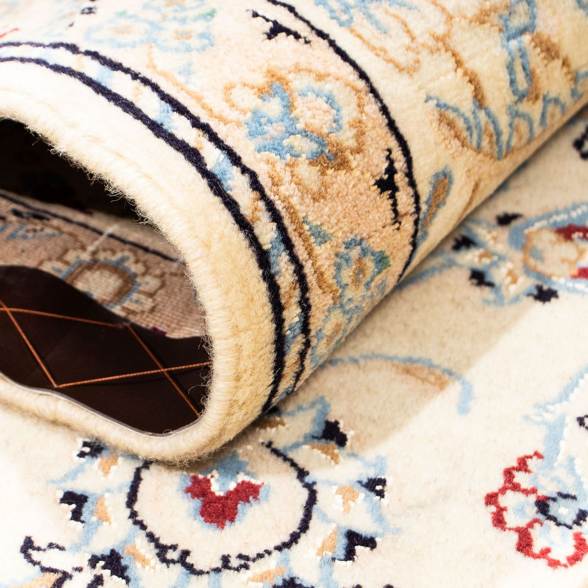 Perzisch tapijt - Nain - Koninklijk - 236 x 176 cm - beige